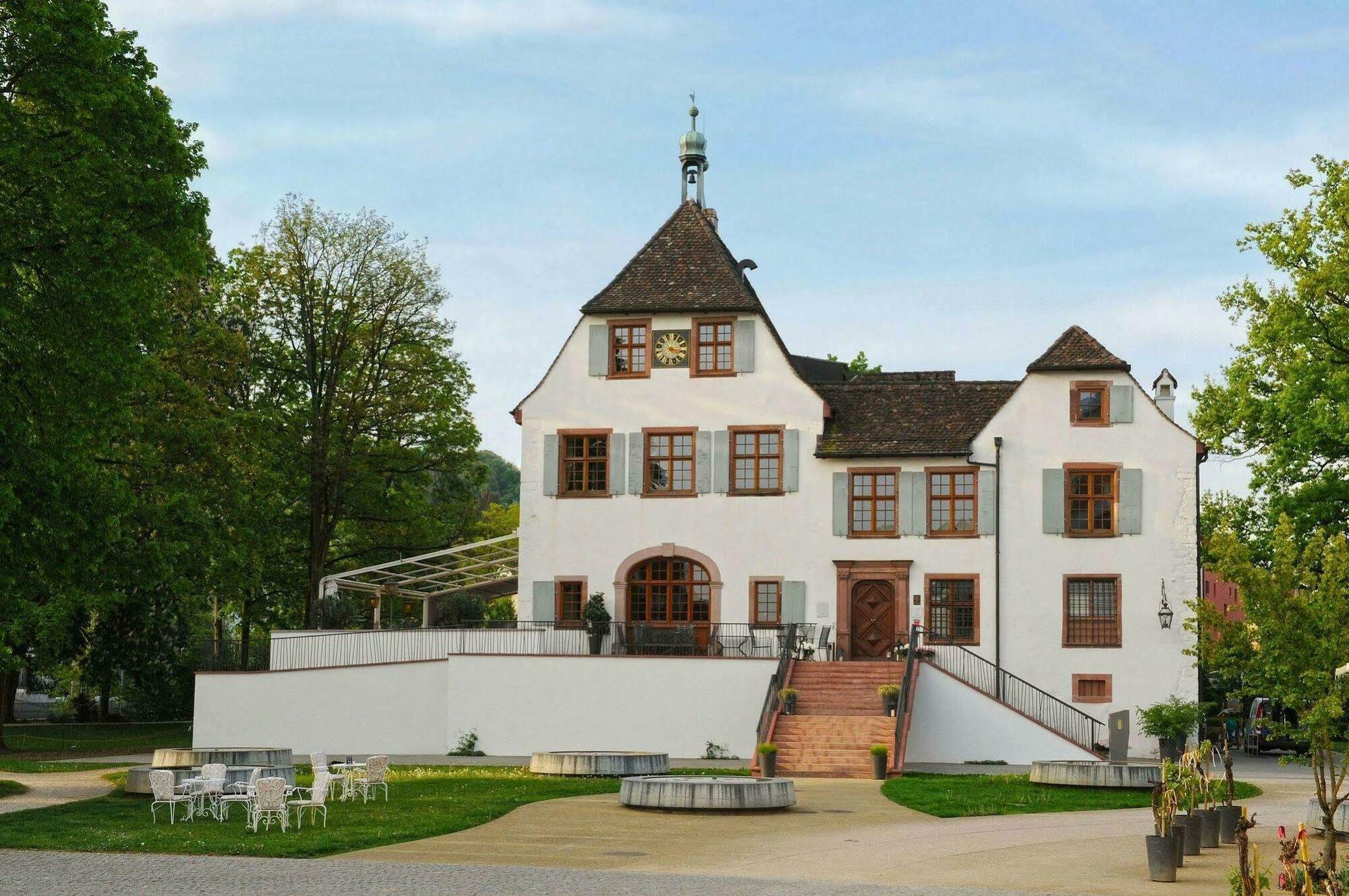 Hotel Im Schlosspark Binningen Екстер'єр фото